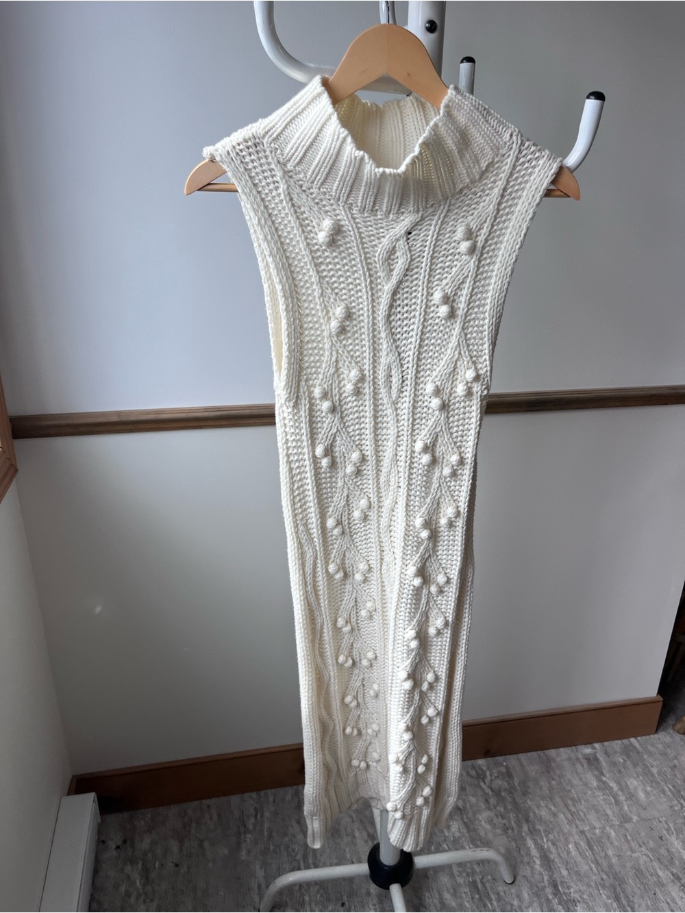 MINKPINK Cream Cable Knit Sleeveless Turtleneck Tunic